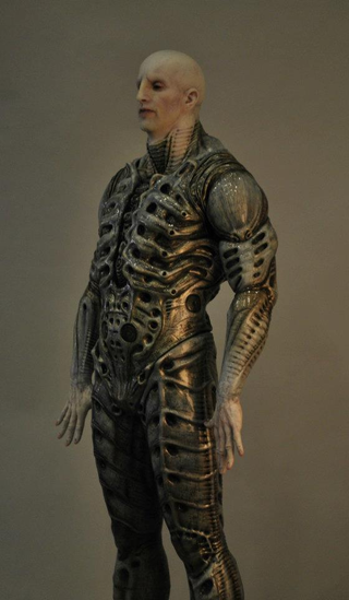 Illustration for article titled Prometheus set photos show what's under the Engineers' robes, plus a never-before-seen character
